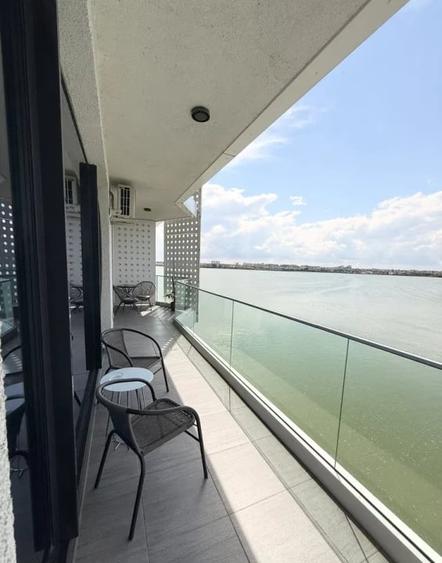Apartament cu 2 camere decomandat, mobilat în Sat Vacanță