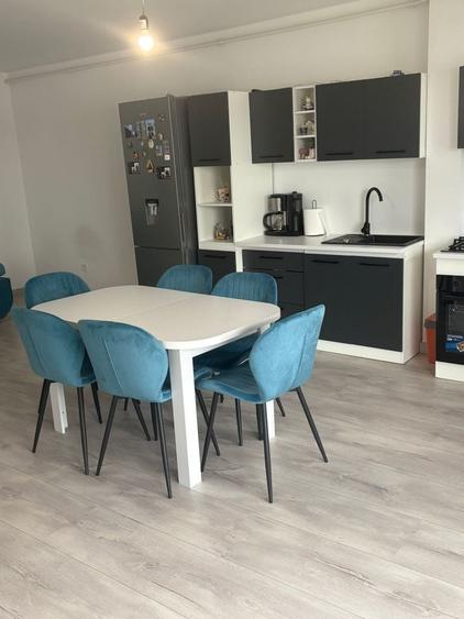 Apartament cu 2 camere semidecomandat în Florești