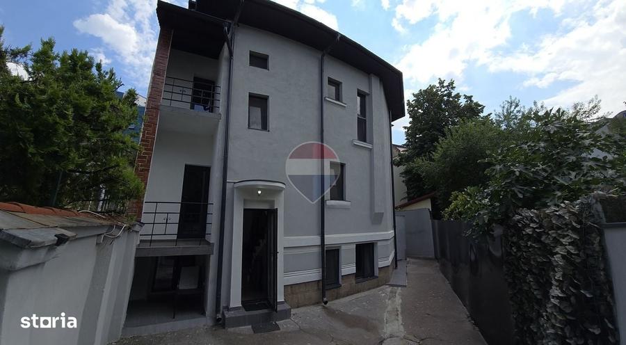 Casă cu 4 camere în Dacia