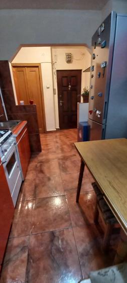 Apartament cu 2 camere semidecomandat în Rogerius