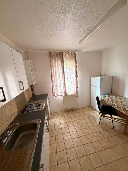 Apartament de vanzare - 5