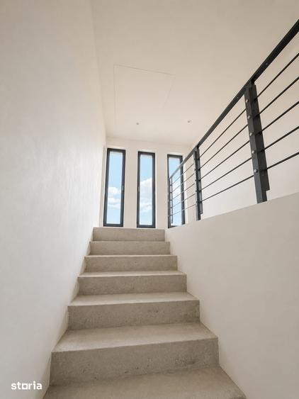 Casă cu 7 camere cu Teren 560 Mp în Tărtășești