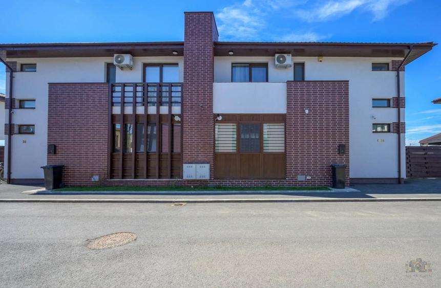 Duplex cu 4 camere cu Canalizare în Central