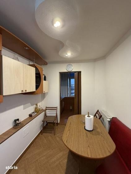 Apartament cu 3 camere decomandat în Lăpuș