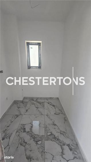 Casă cu 5 camere cu Teren 305 Mp în Central