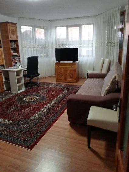 Casă cu Teren 2000 Mp în Ceauru