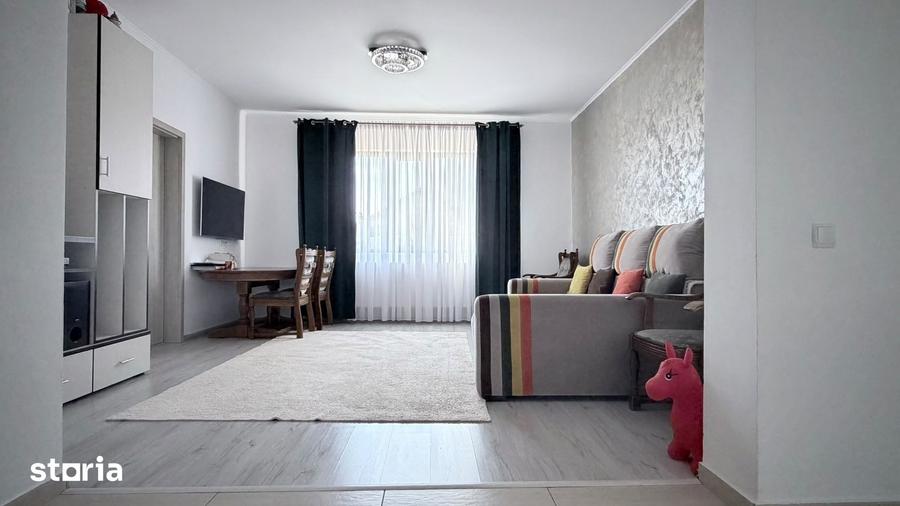 Casă cu 3 camere cu Teren 430 Mp în Domnești