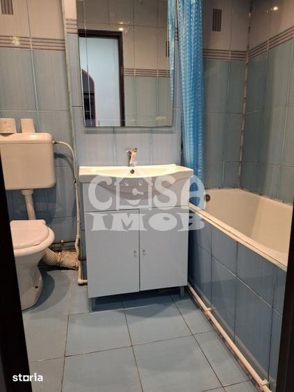 Apartament cu 2 camere semidecomandat în Micro 6