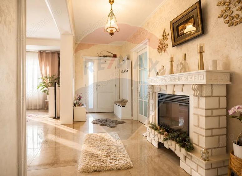 Casă cu 5 camere cu Teren 324 Mp în Hlincea