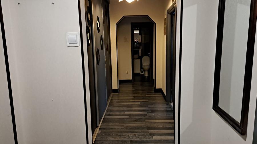 Apartament cu 3 camere decomandat, mobilat în Dristor