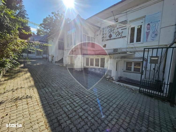 Casă cu 4 camere în Central