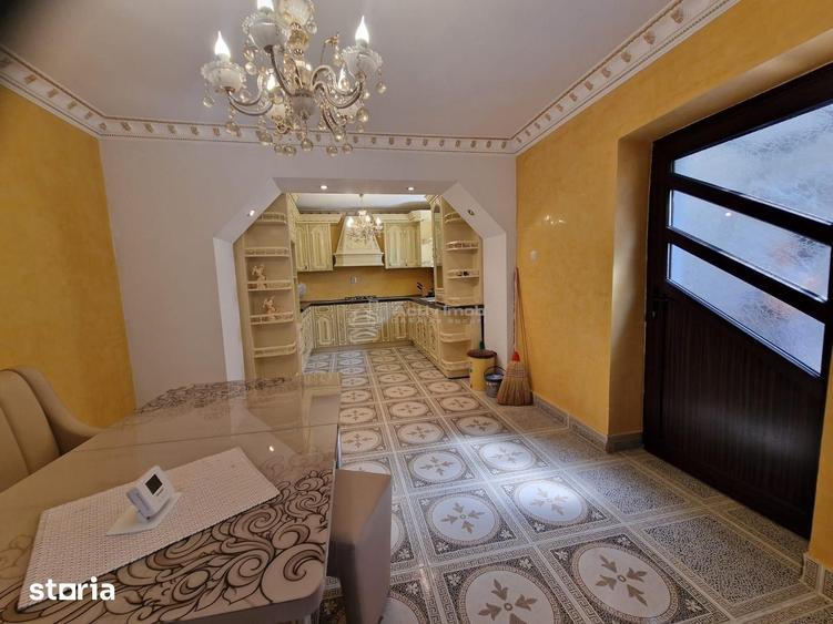Casă cu 4 camere cu Teren 680 Mp în Triaj
