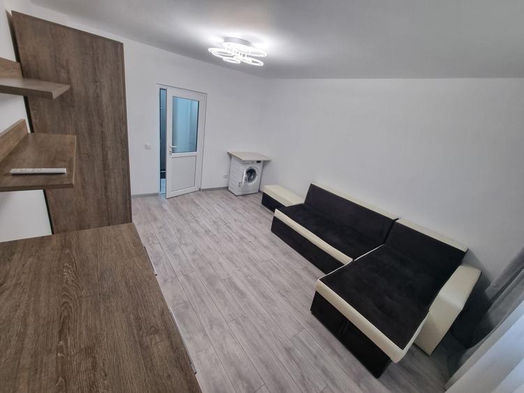 Garsonieră semidecomandată, mobilată în CET