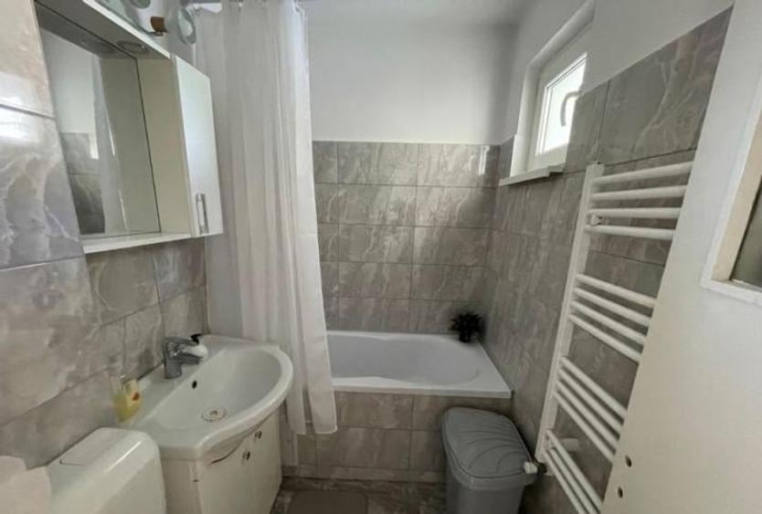Apartament cu 3 camere decomandat, mobilat în Drumul Taberei