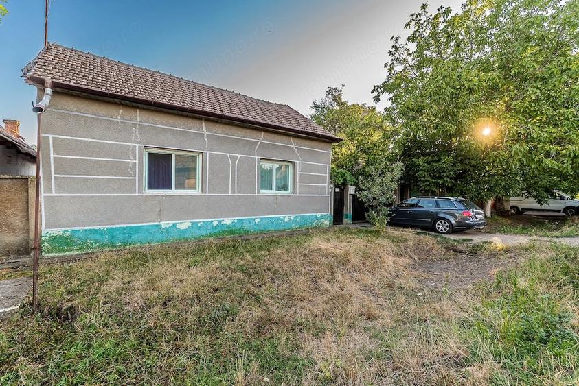 Casă cu 3 camere cu Teren 3950 Mp în Dorobanți