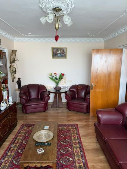 Apartament cu 3 camere semidecomandat, mobilat în Brâncoveanu