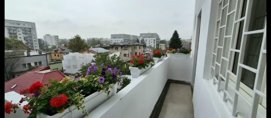 Apartament cu 2 camere semidecomandat, mobilat în Parcul Carol