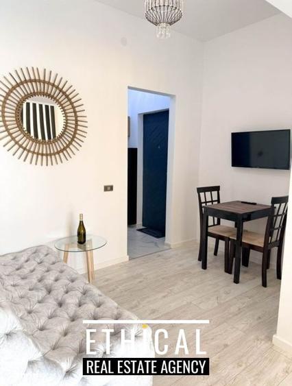 Apartament cu 2 camere decomandat, mobilat în Ultracentral