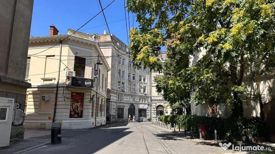 Apartament cu 3 camere semidecomandat în Universitate