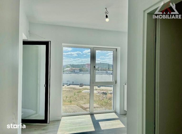 Apartament cu 3 camere în Baza 3