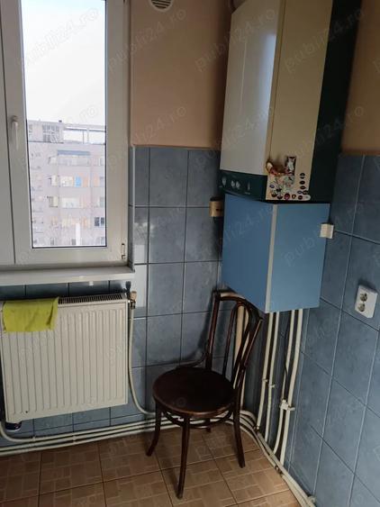 Apartament cu 3 camere semidecomandat în Vulcan
