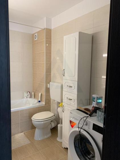 Apartament cu 3 camere decomandat, mobilat în Turnișor