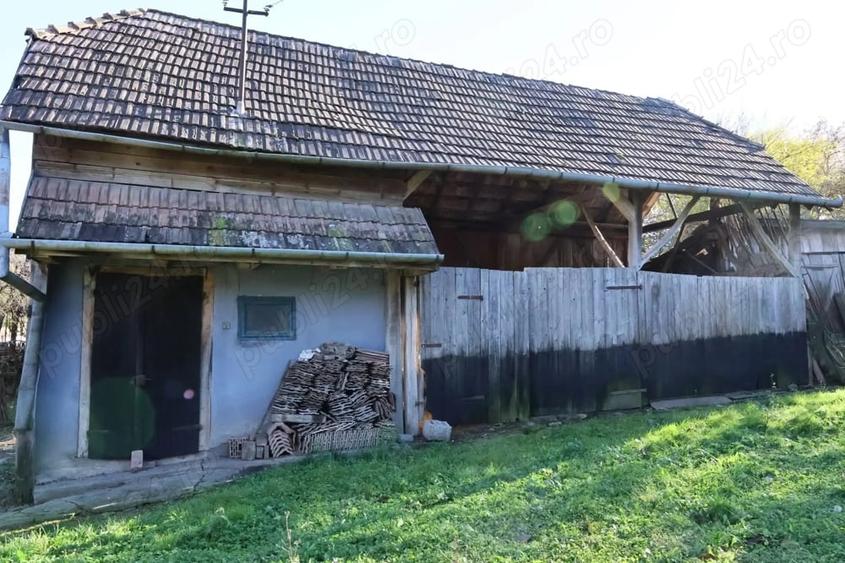 Casă cu 2 camere în Oroiu