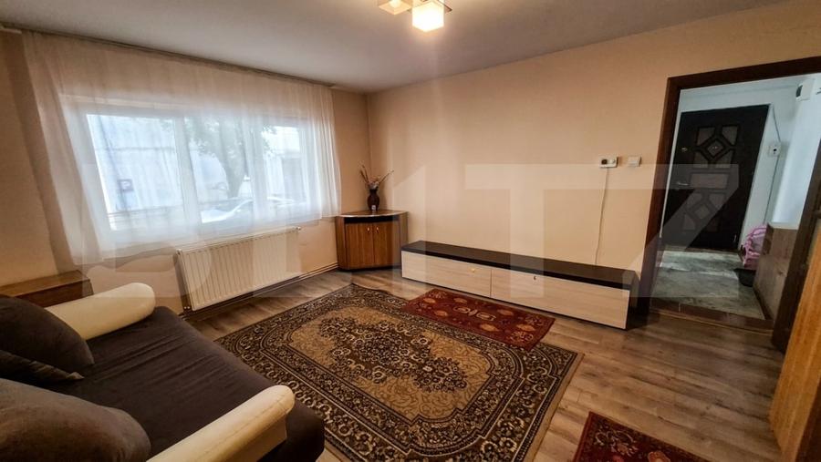 Apartament cu 2 camere semidecomandat, mobilat în Micro 16