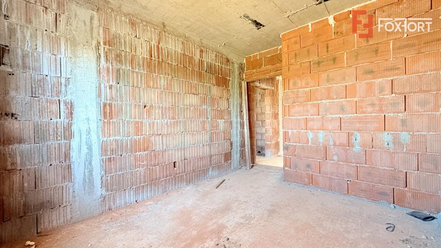Duplex cu 3 camere cu Teren 310 Mp în Urseni