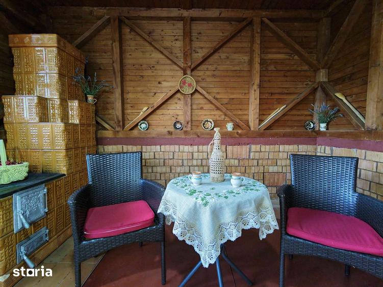Casă cu 5 camere cu Teren 4828 Mp în Central