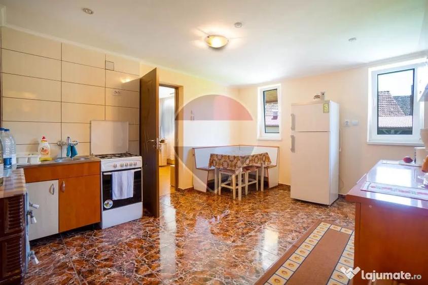 Casă cu 3 camere cu Teren 565 Mp în Zizin