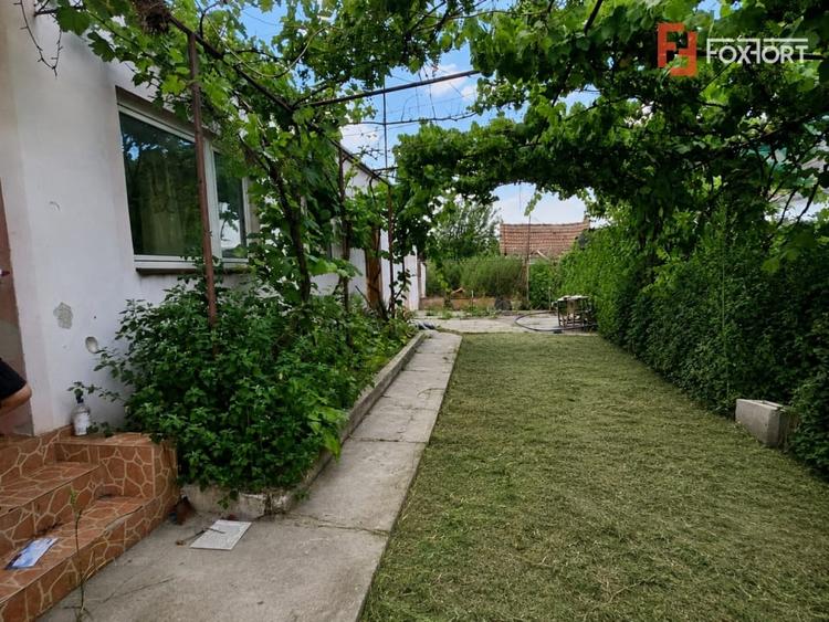 Casă individuală cu 5 camere cu Canalizare în Șagu