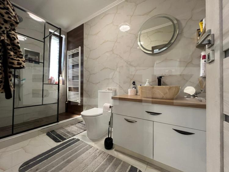 Casă individuală cu 4 camere cu Piscina în Sânmartin