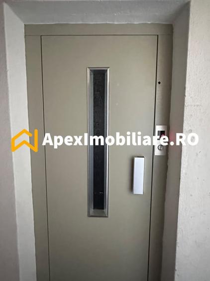 Apartament cu 2 camere semidecomandat în P-ța Rosetti — fotografia 3