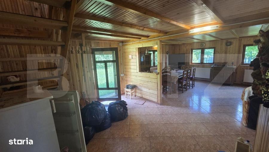 Casă cu 4 camere în Cetea