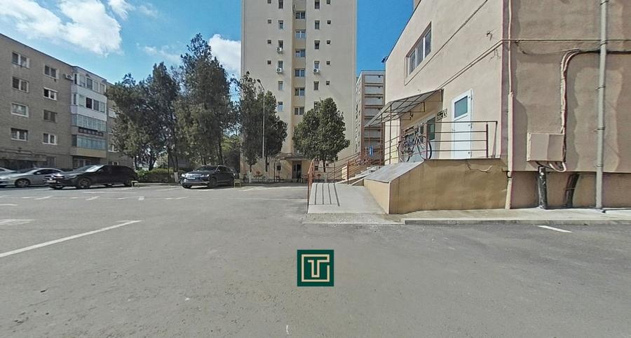 Apartament cu 3 camere semidecomandat, mobilat în Aurel Vlaicu
