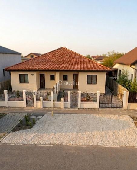 Duplex modern de vanzare in Sacalaz, PROPRIETAR