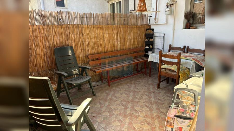 Duplex cu 2 camere cu Canalizare în Sud