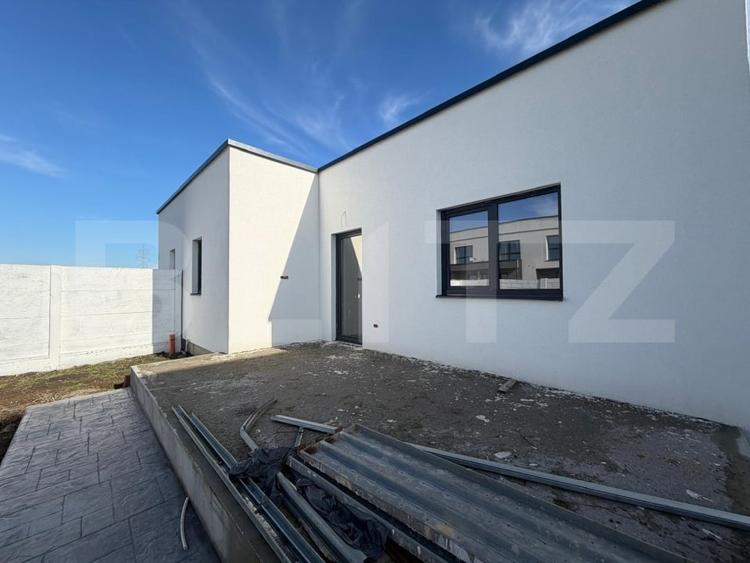 Duplex cu 3 camere cu Teren 400 Mp în Moșnița Nouă