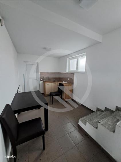 Spațiu comercial, de 110 mp, în Rădaia