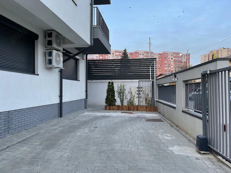Apartament cu 3 camere decomandat, mobilat în Eroii Revoluției