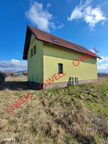 Casă cu 4 camere cu Teren 1122 Mp în Ozun
