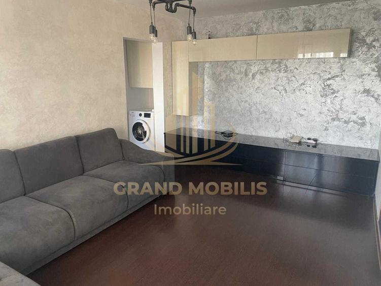 Apartament cu 4 camere semidecomandat, mobilat în Brâncoveanu