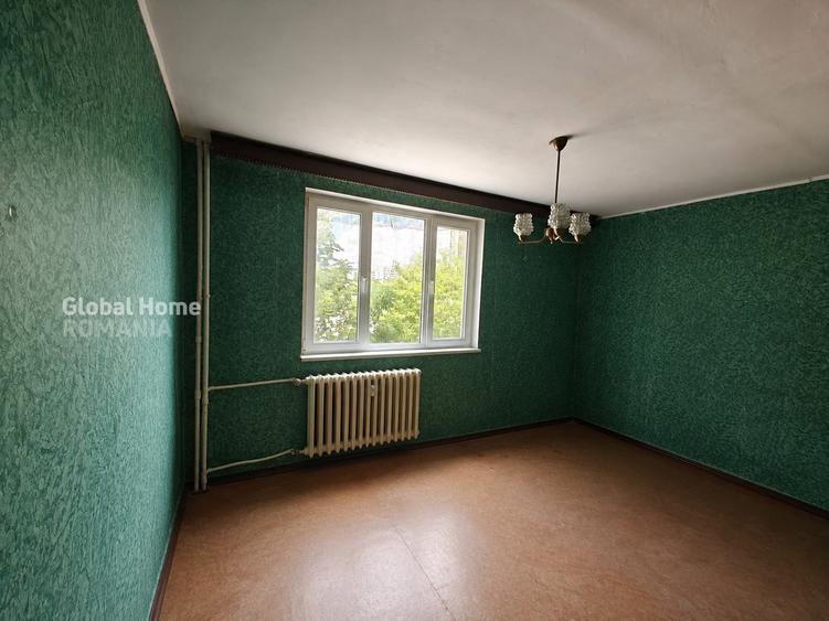 Apartament cu 3 camere semidecomandat în Drumul Taberei