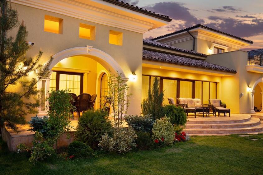Casă individuală cu 5 camere cu Piscina în Tunari