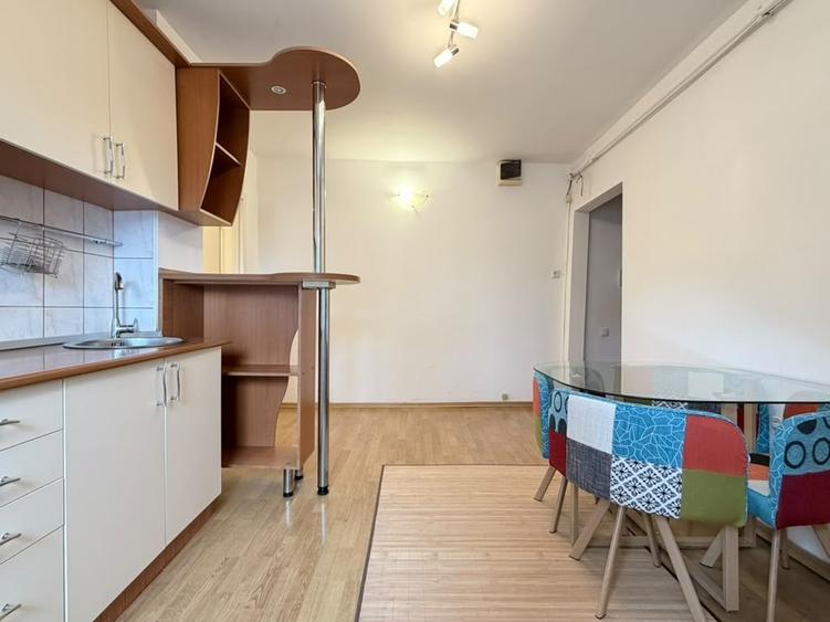 Apartament cu 2 camere semidecomandat în Olimpia-Stadion