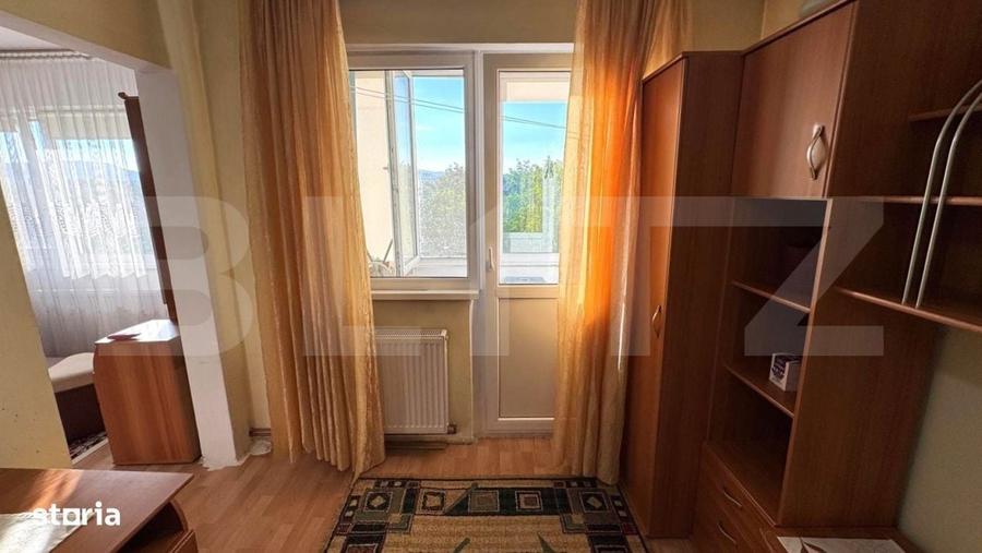 Apartament cu doua camere - zona Decebal - etaj 3 - 4