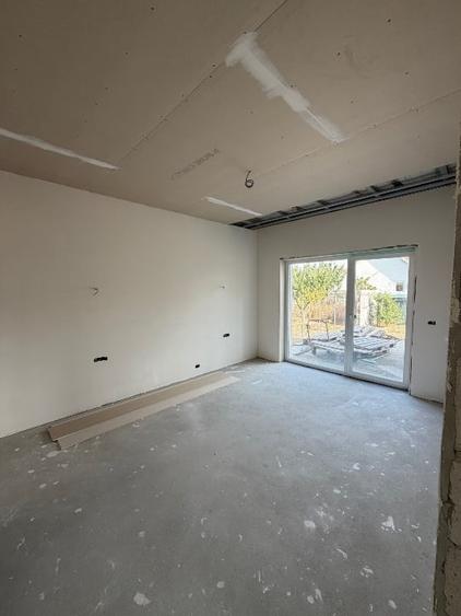 Casă individuală cu 3 camere cu Teren 480 Mp în Iosia