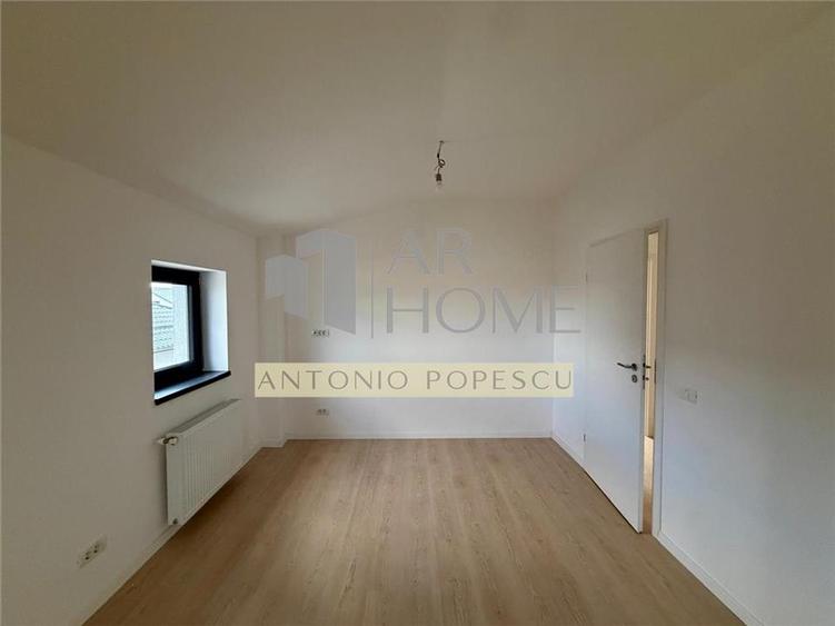 Duplex cu 4 camere cu Canalizare în Strejnicu