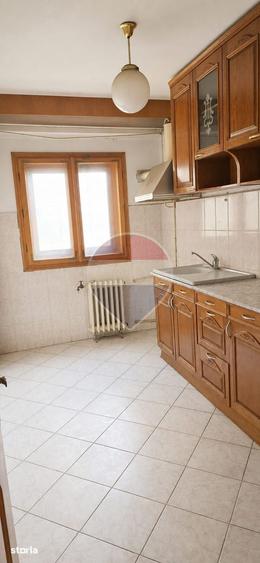 Apartament de vanzare/ 3 camere 2 bai/ str Granicerului Radauti - 5